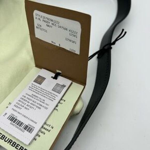 Men's Burberry, check messenger bag in navy blue. Adjustable shoulder strap. - Picture 10 of 16